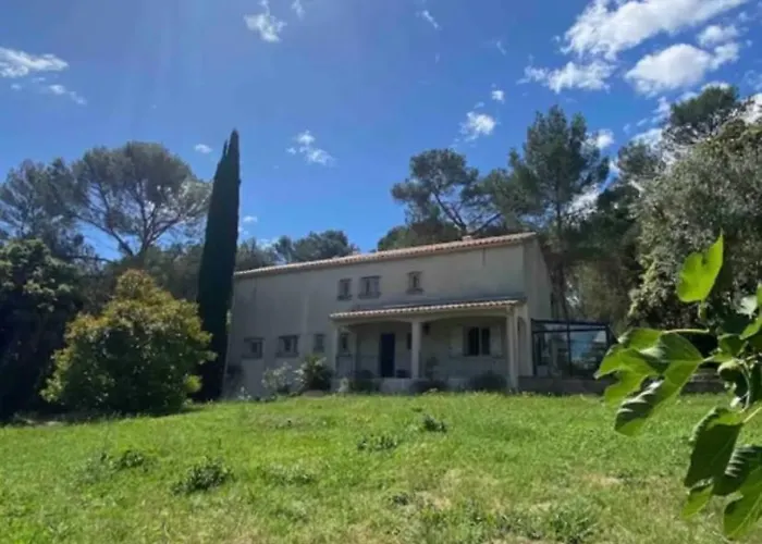 Villa Le Domaine De La Pinède *