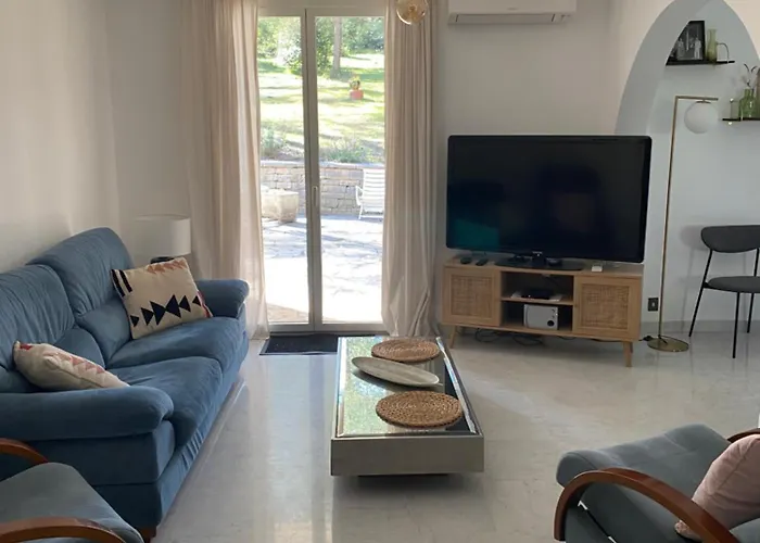 Le Domaine De La Pinède Villa *